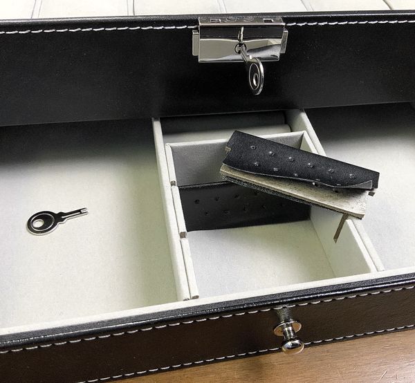 navsuma_jewelry_box_bottom_drawer_and_lock