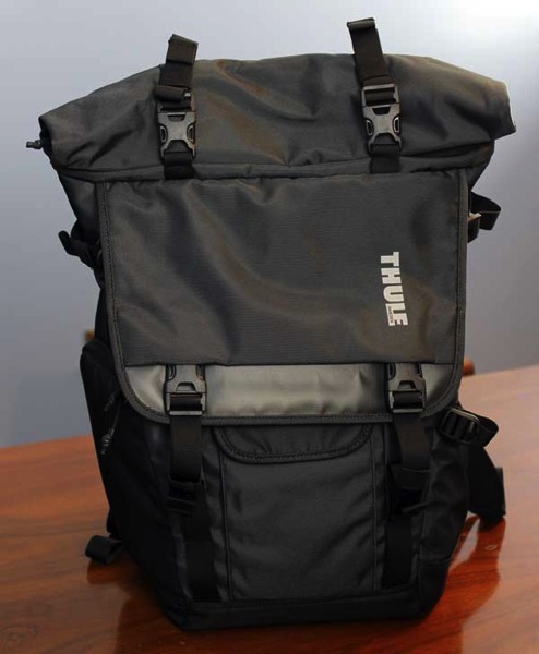 thule covert dslr rolltop backpack