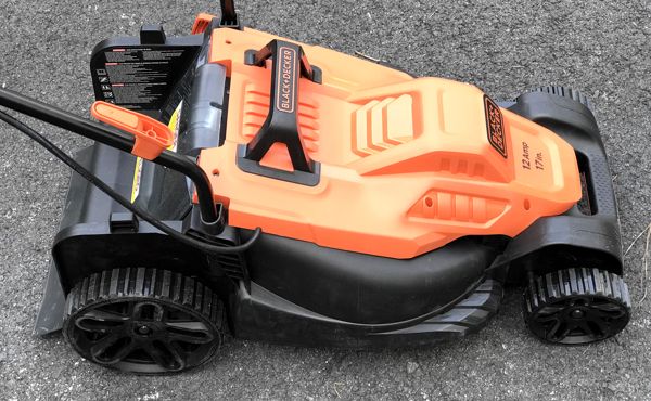 Review: Black and Decker Electric Lawn Mower  Kendall Giles: Technology,  Society, and Meaning